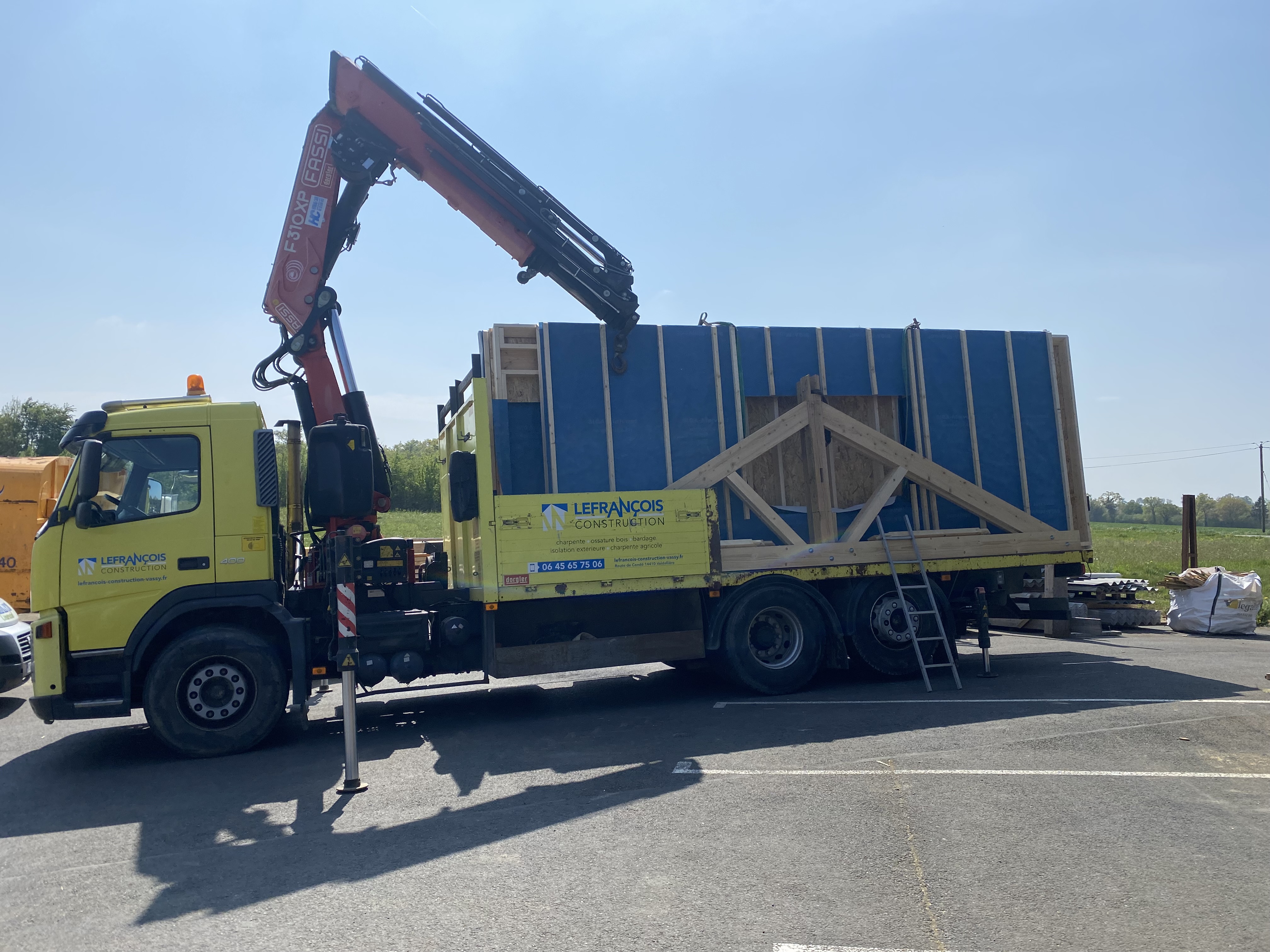 Transport par camion ossature bois - Lefrançois Construction